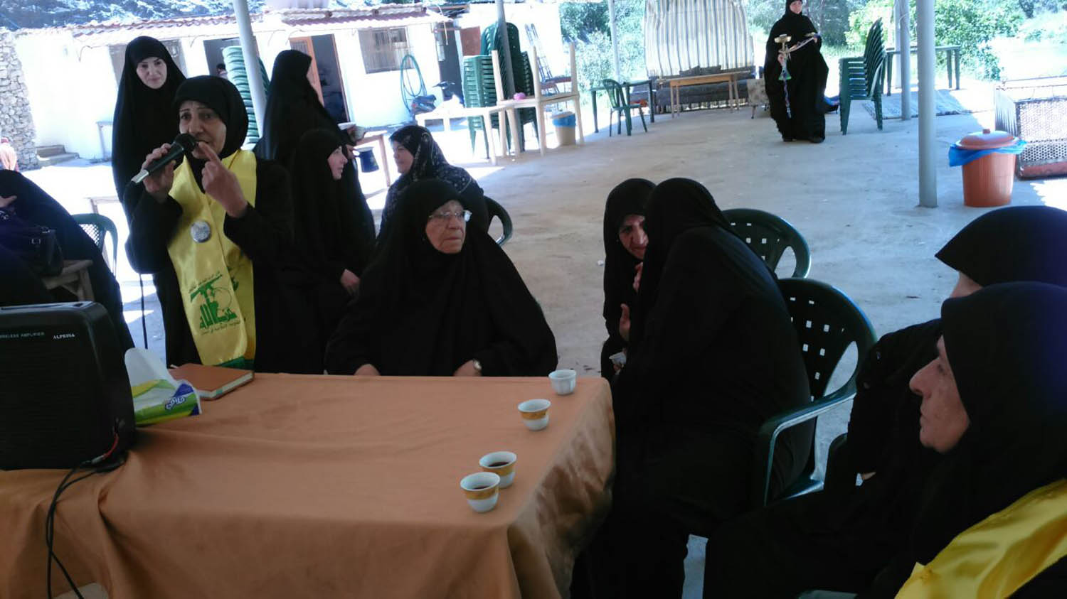 بمناسبة ولادة الإمام علي (ع) .. تكريم امهات شهداء البقاع الغربي